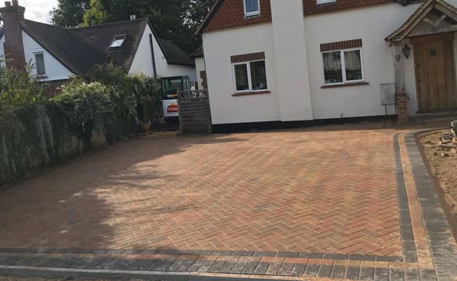 Cobble Sets in Surrey